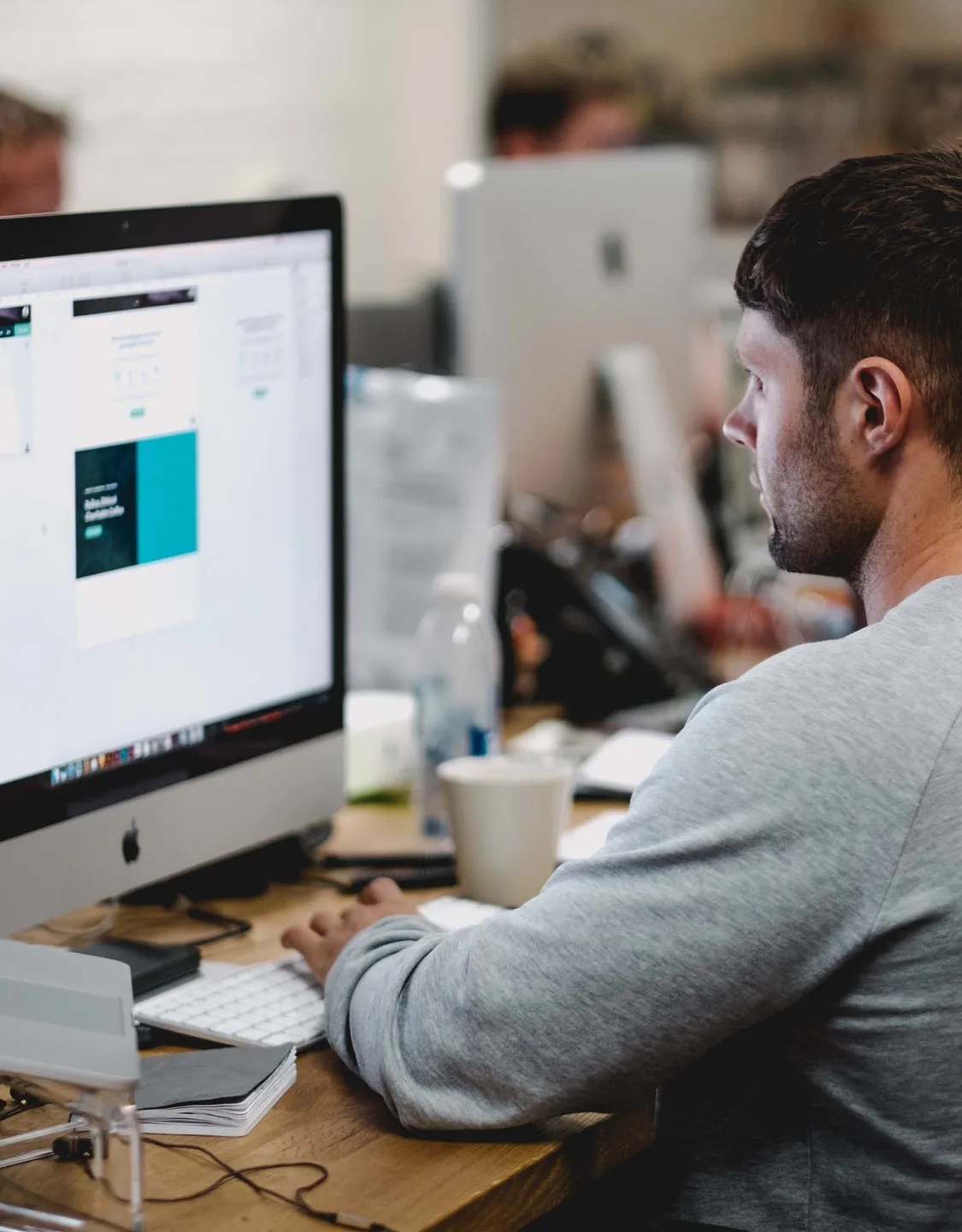 From validating your business
idea to software development From validating your business
idea to software development